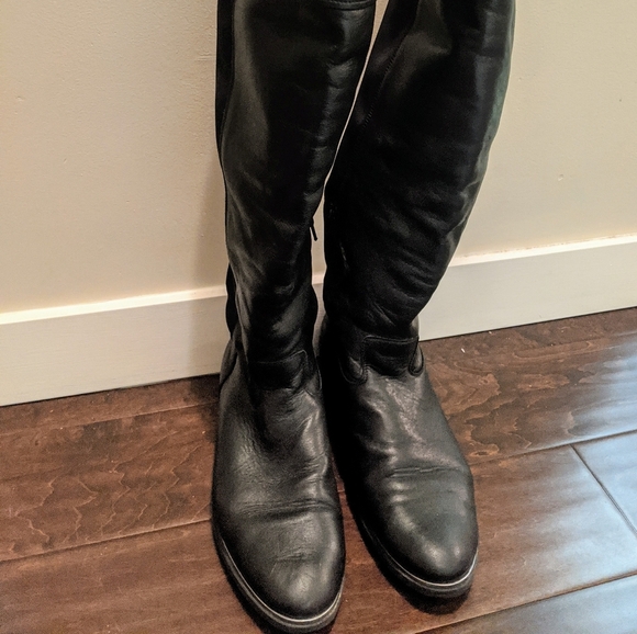 Stuart Weitzman black Leather look alikes 🙌 - Picture 2 of 5
